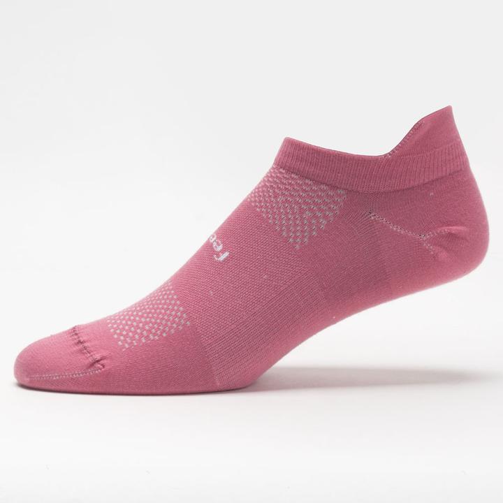 Feetures High Performance Ultra Light No Show Tab Socks
